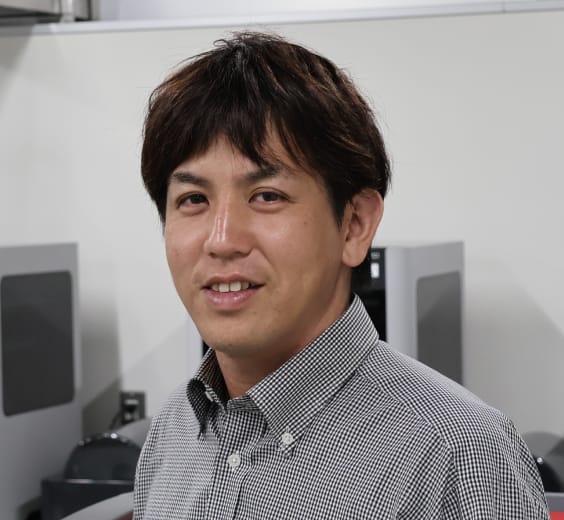 登美 真人(トミ マサト)の写真